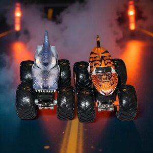 Hot Wheels Monster Jam Grey MEGA-WREX Truck & Tiger Shark Monster Trucks 1:64